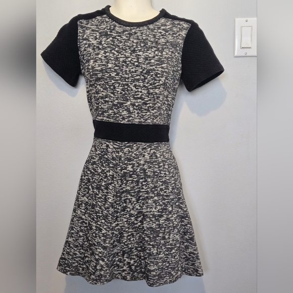 Club Monoco Women Gray Black Short Sleeve Round Neck Mini Dress Size 6 - Picture 6 of 6